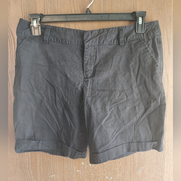 Falls Creek Classic Black Cotton Blend Shorts - Picture 1 of 3